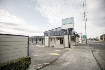 pacific inn