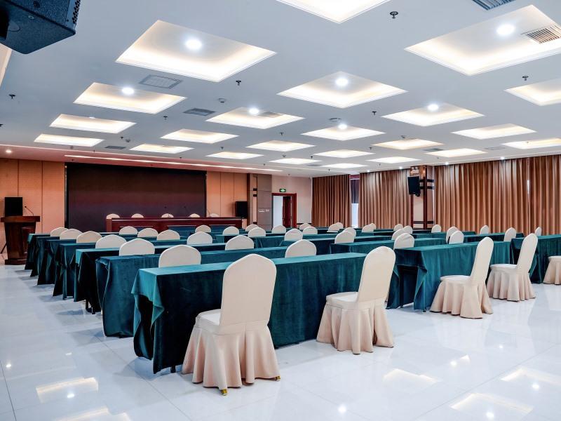 greentree inn xingtai renze district people street business hotel