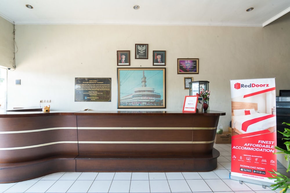 reddoorz urip sumoharjo
