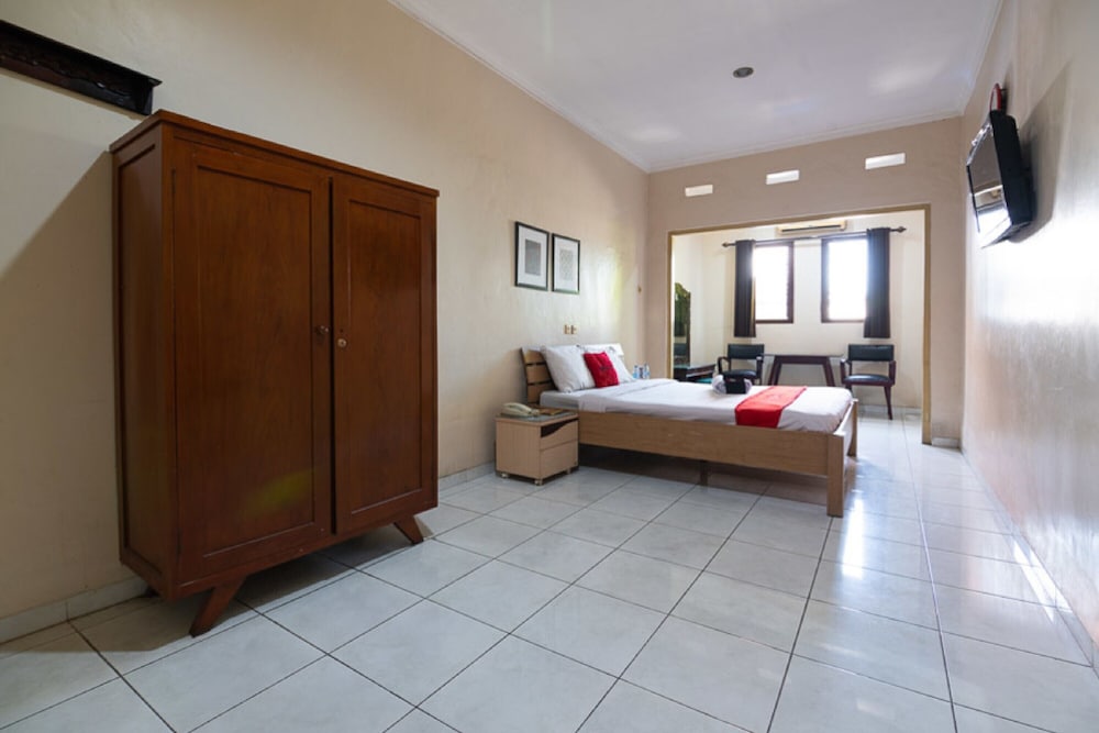 reddoorz urip sumoharjo