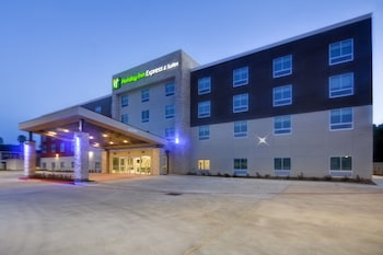 holiday inn ex and sts houston nasa boardwalk area