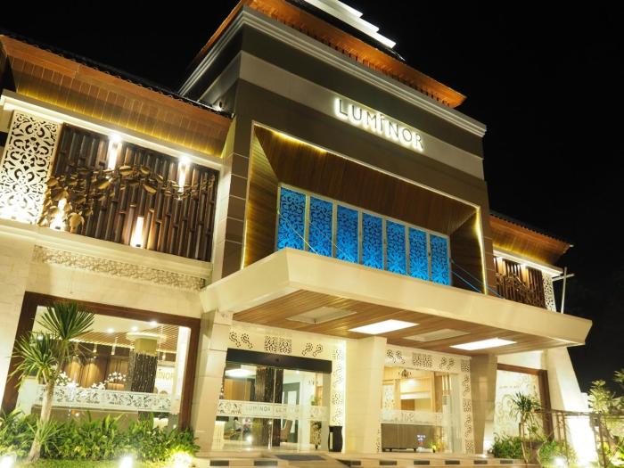 luminor hotel banyuwangi yos sudarso by wh
