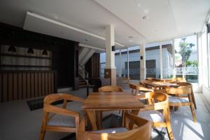 luminor hotel banyuwangi yos sudarso by wh