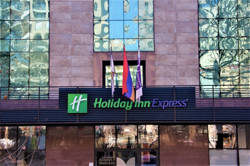 holiday inn express yerevan an ihg hotel