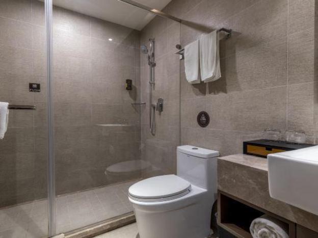 home inn plus shanghai dishui lake gangcheng xintiandi