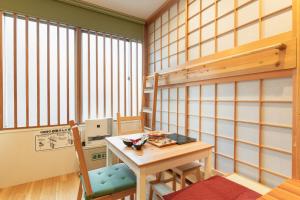 ten apartment hotel