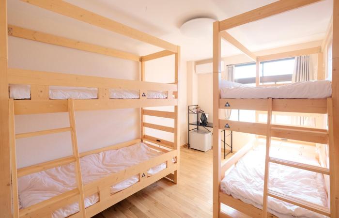 tottori guest house miraie base hostel