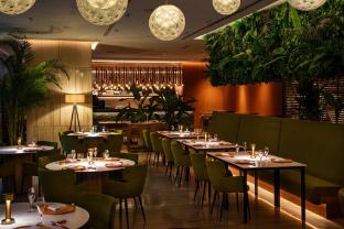 capri by fraser china square singapore