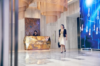 capri by fraser china square singapore