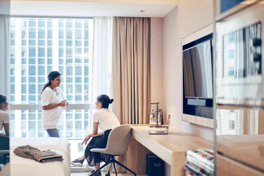 capri by fraser china square singapore