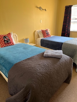 parakai geothermal motel