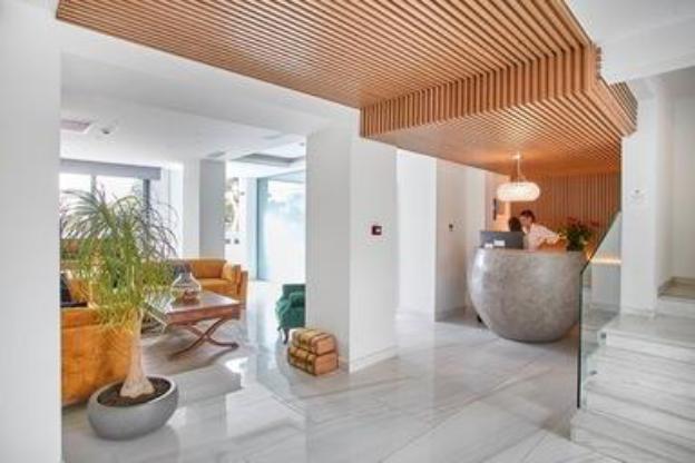 glyfada riviera hotel