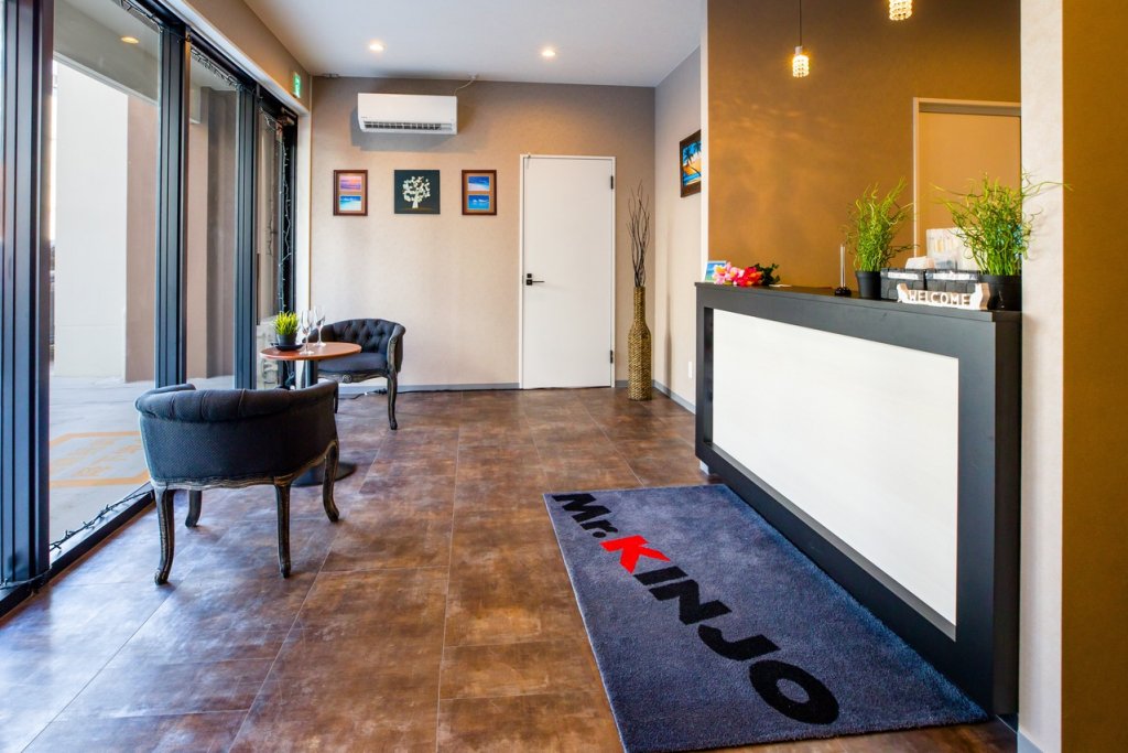 mr kinjo violette kukomae