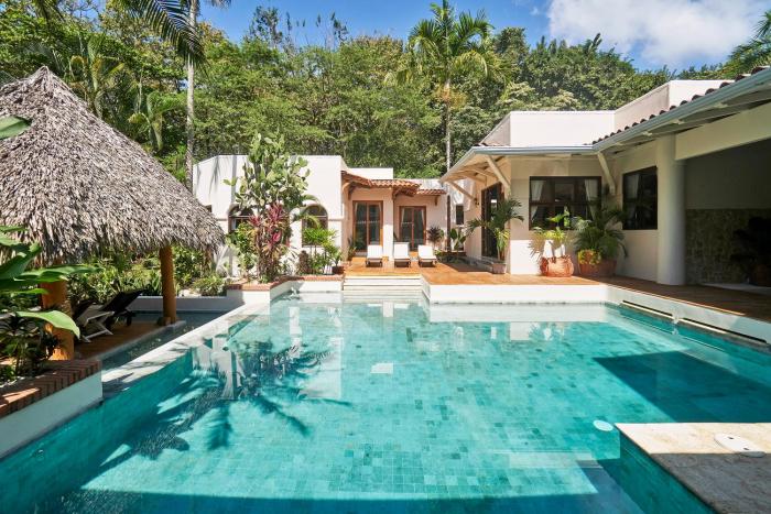 paradise beach lodge