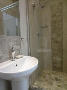 the greenhouse guesthouse