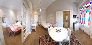 the greenhouse guesthouse