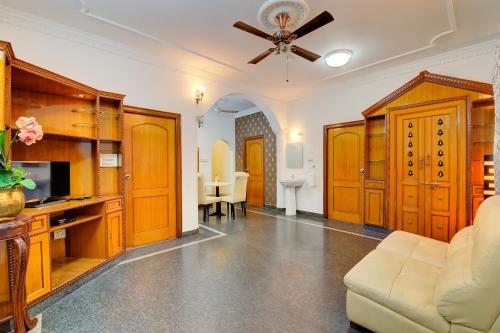 treebo the sai leela suites