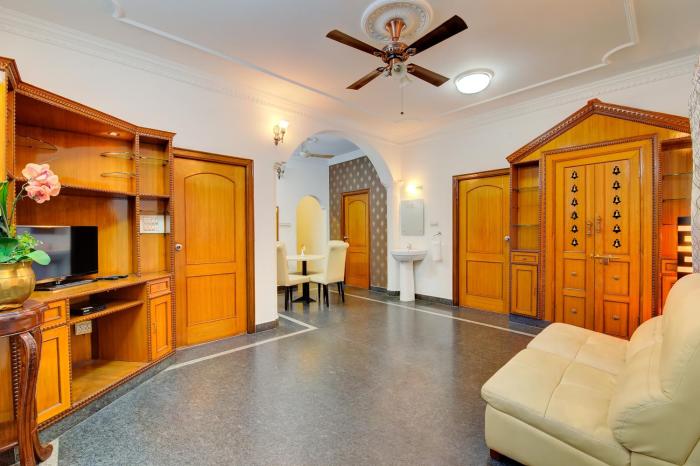 treebo the sai leela suites