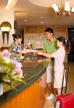 yoho beach resort