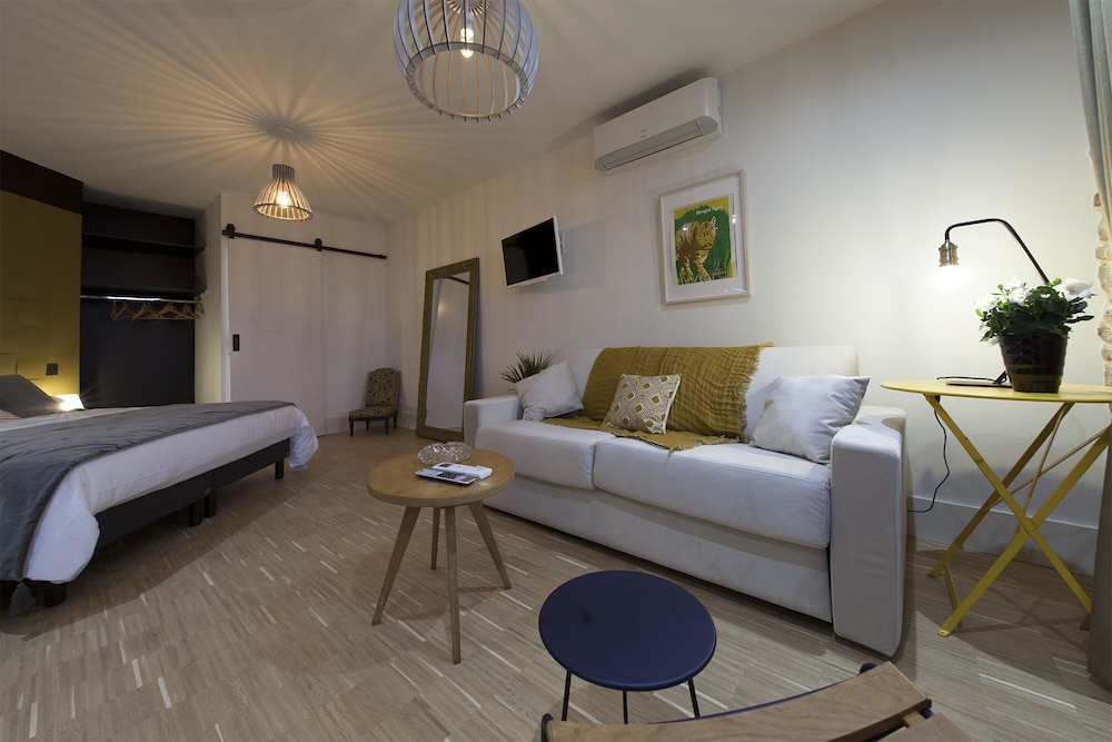 appart hotel eugenie