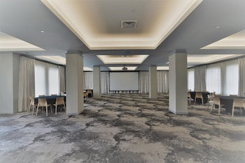 angad arts hotel