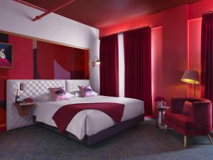 angad arts hotel
