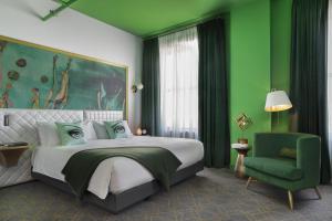 angad arts hotel