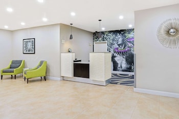La Quinta Inn & Suites By Wyndham Ada,Oklahoma>>Ada,3 star
