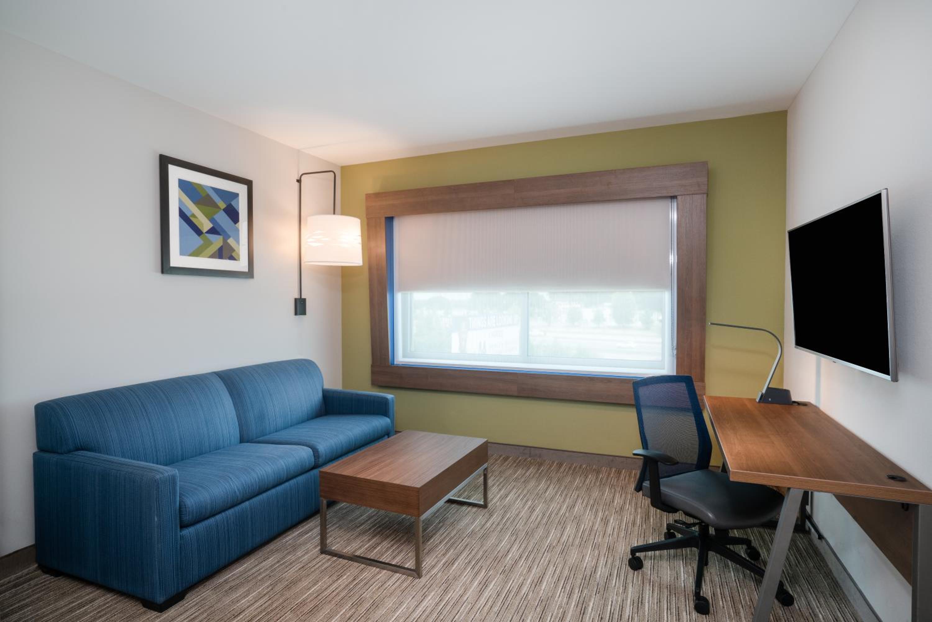 hol inn exp atlanta arpt ne hapeville
