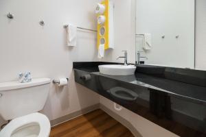 studio 6 corpus christi