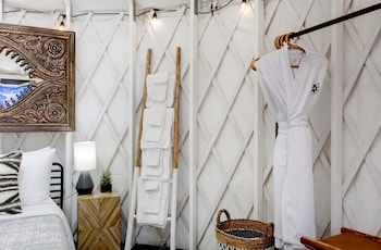 lucky arrow retreat dripping springs