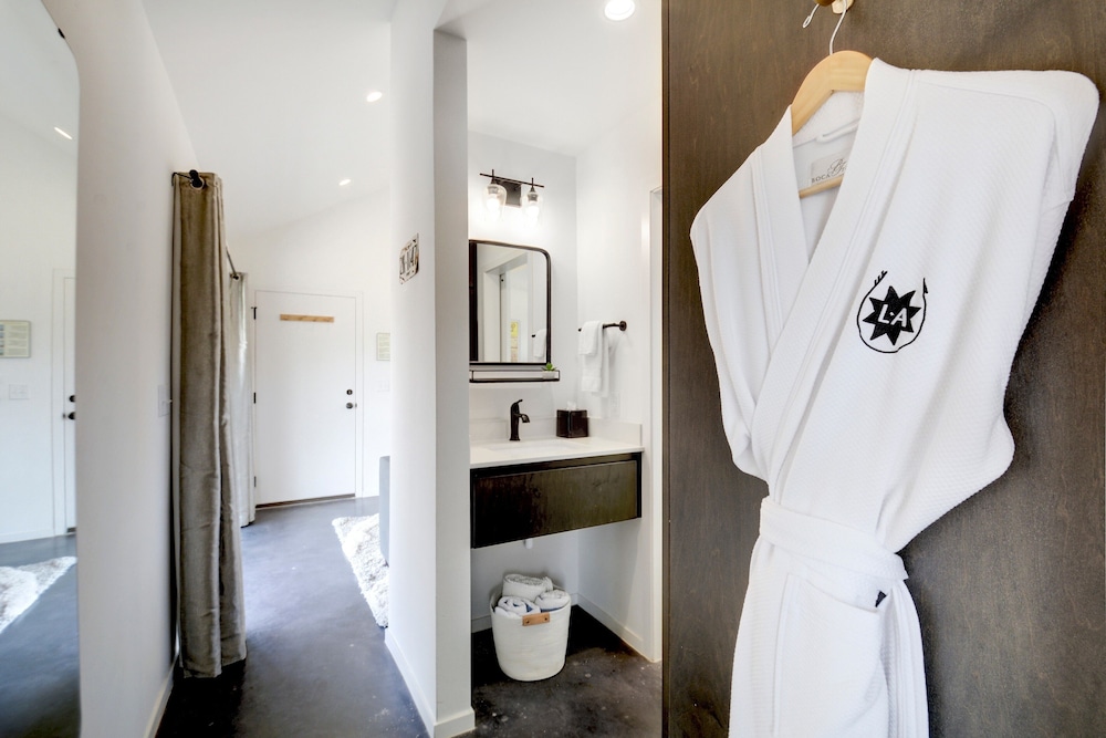 lucky arrow retreat dripping springs