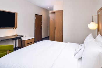 fairfield inn and suites by marriott fort worth sout