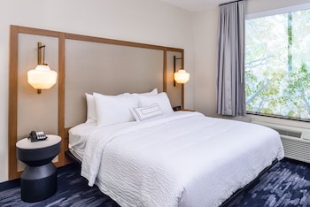 fairfield inn and suites by marriott fort worth sout