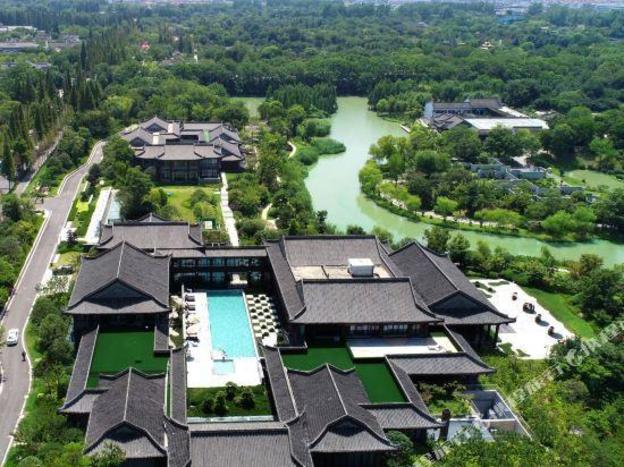 yangzhou seclusive life hot spring resort