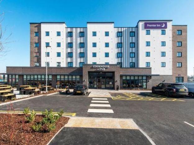premier inn west bromwich town centre new square