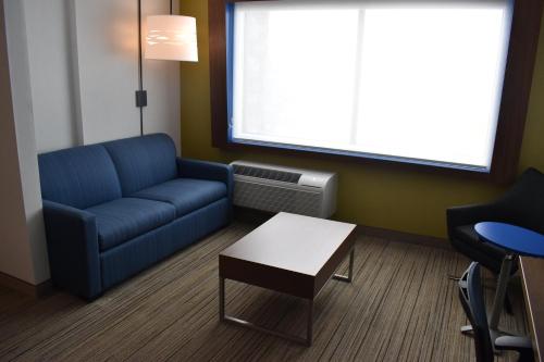 holiday inn express and suites boston south randolph