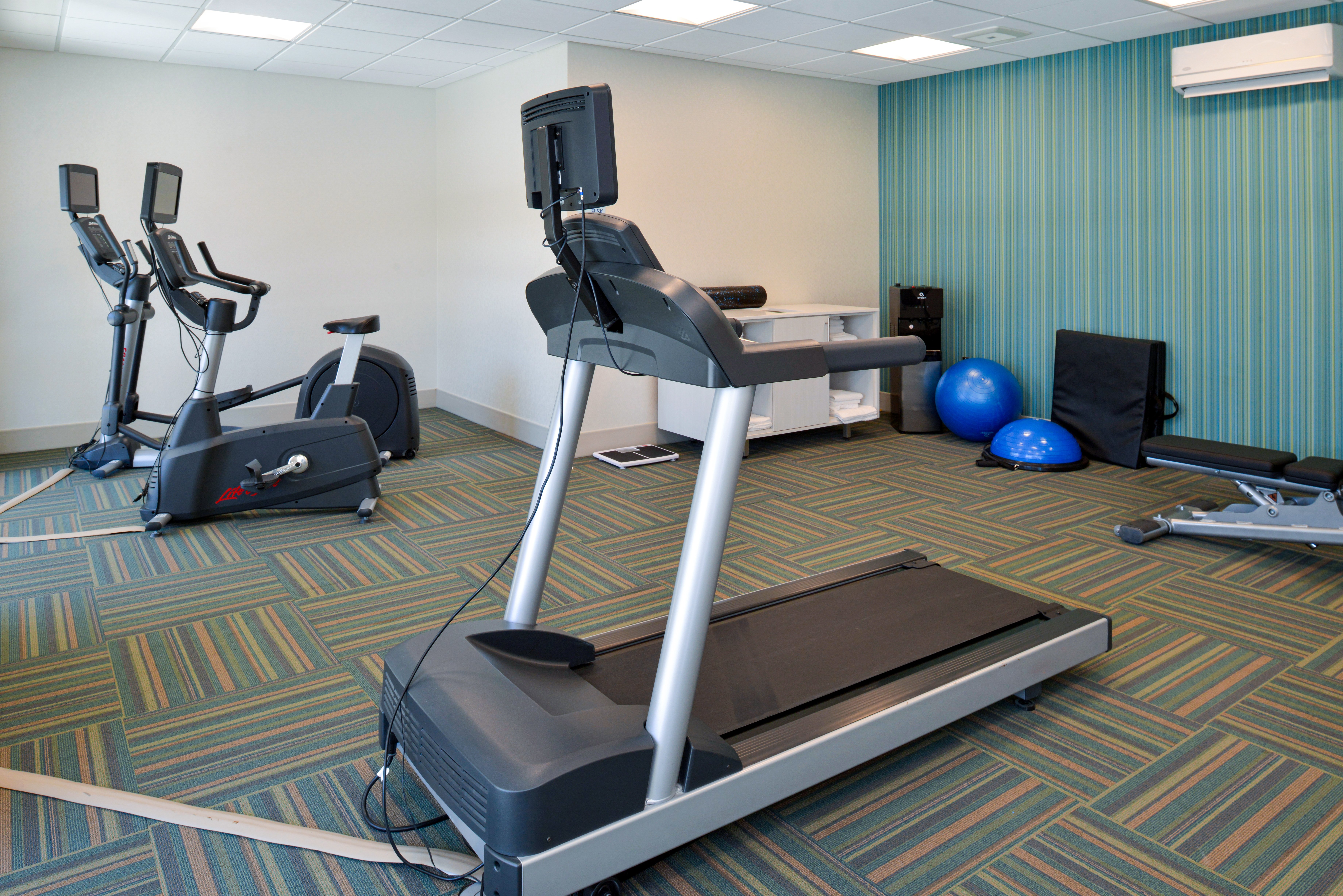 holiday inn express and suites elko an ihg hotel