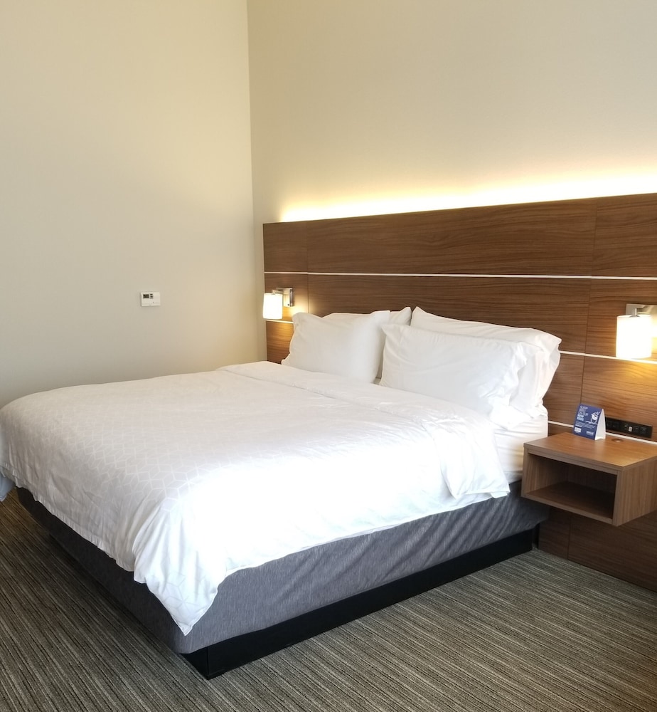 holiday inn express and suites elko an ihg hotel