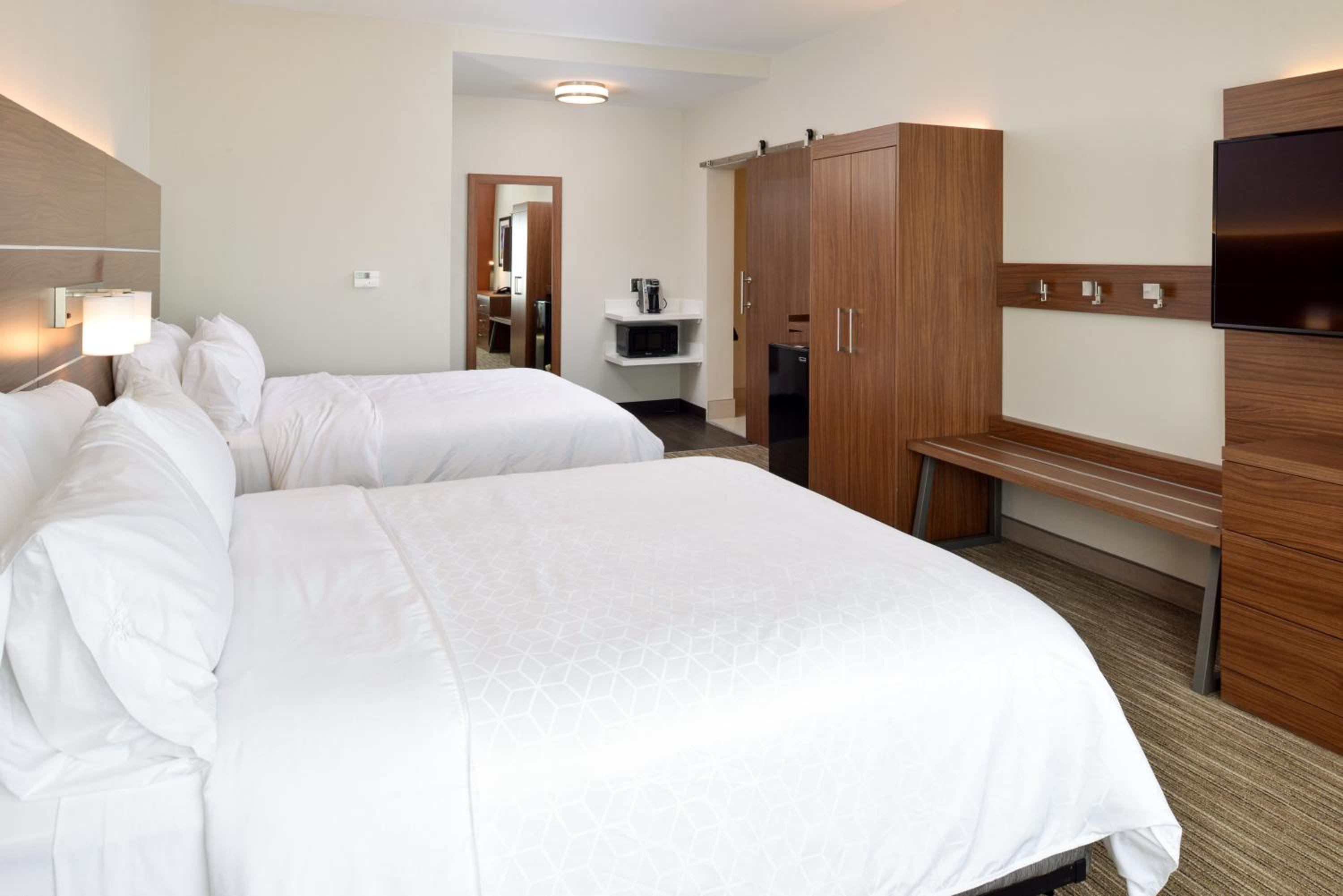 holiday inn express and suites elko an ihg hotel