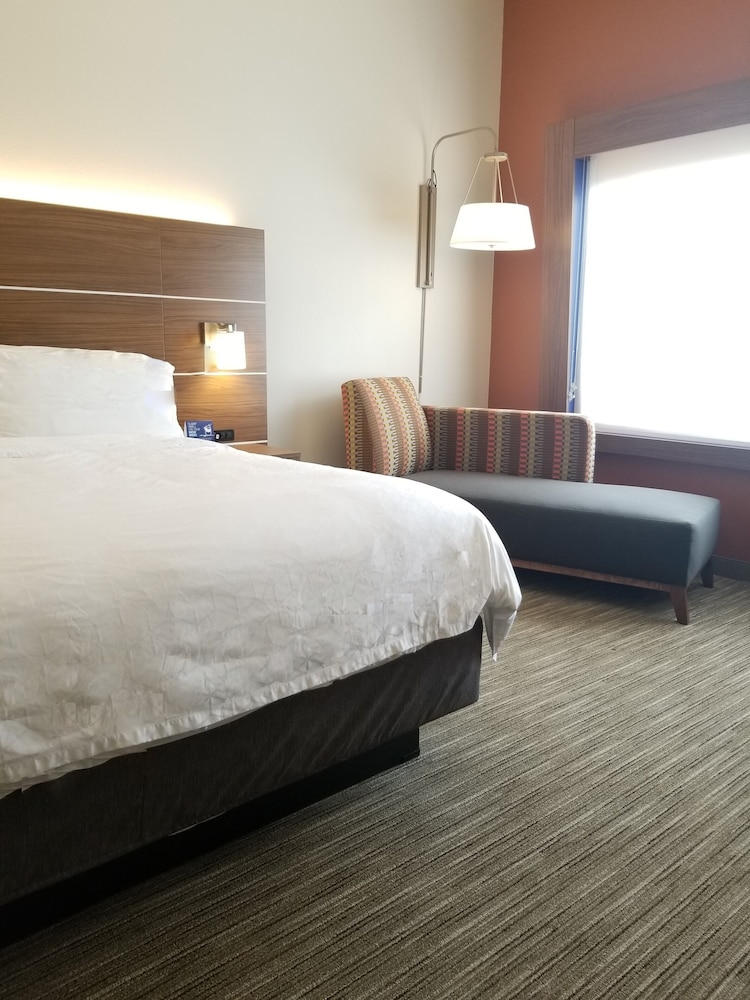 holiday inn express and suites elko an ihg hotel