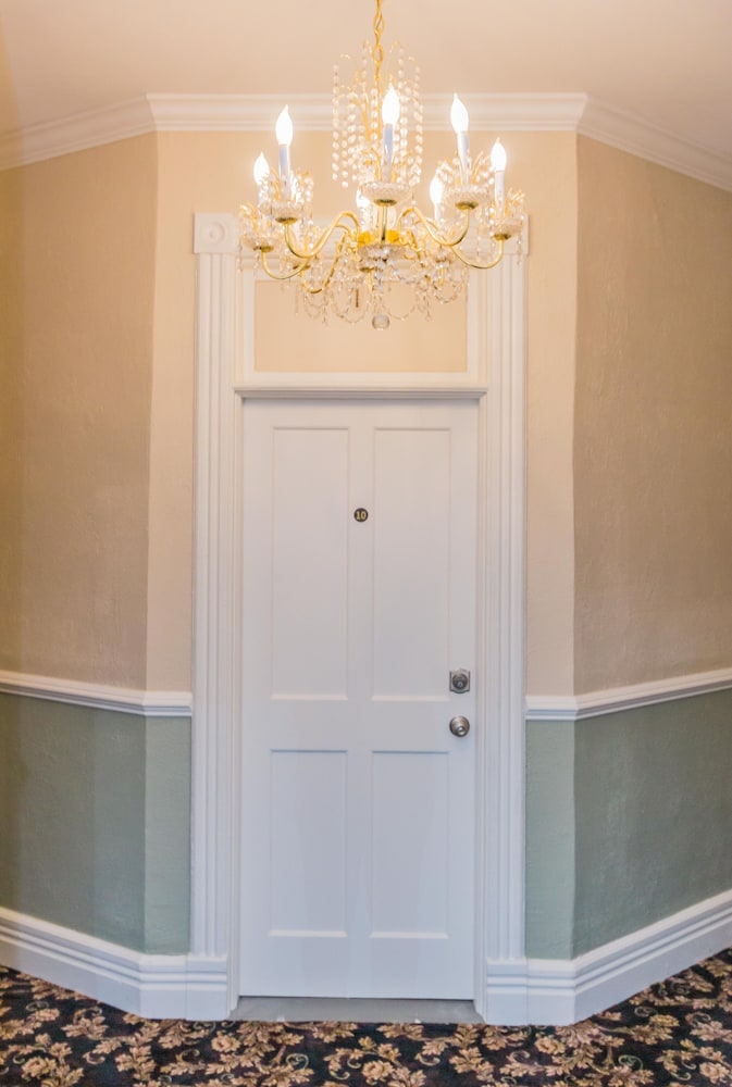 historic hotel broadalbin