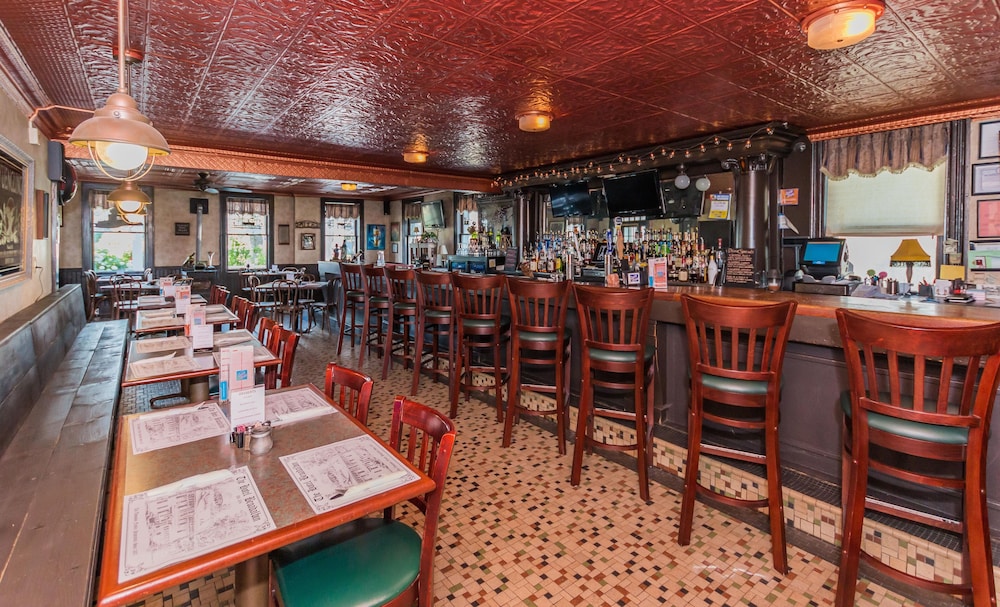 historic hotel broadalbin