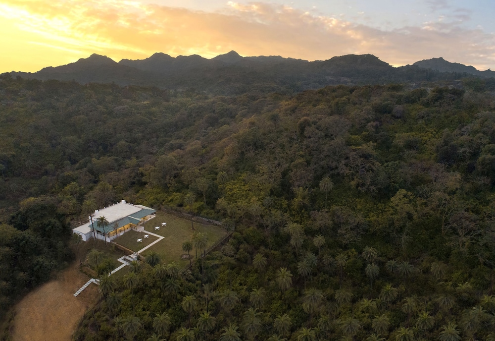 the mount bungalow mount abu