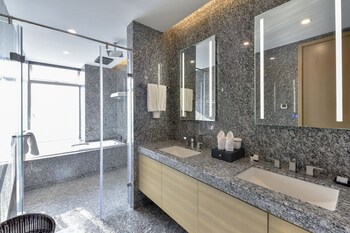 the clouds apartment