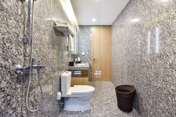 the clouds apartment