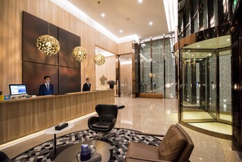 the clouds apartment