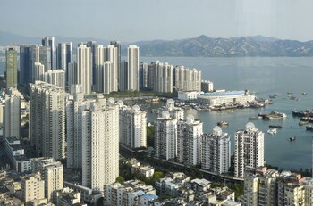 the clouds apartment