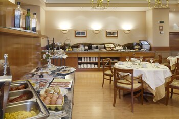 Hotel Blanca De Navarra,Pamplona>>Navarre,4 star