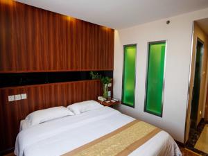 vatica tianjin dagang xuefu road university town hotel